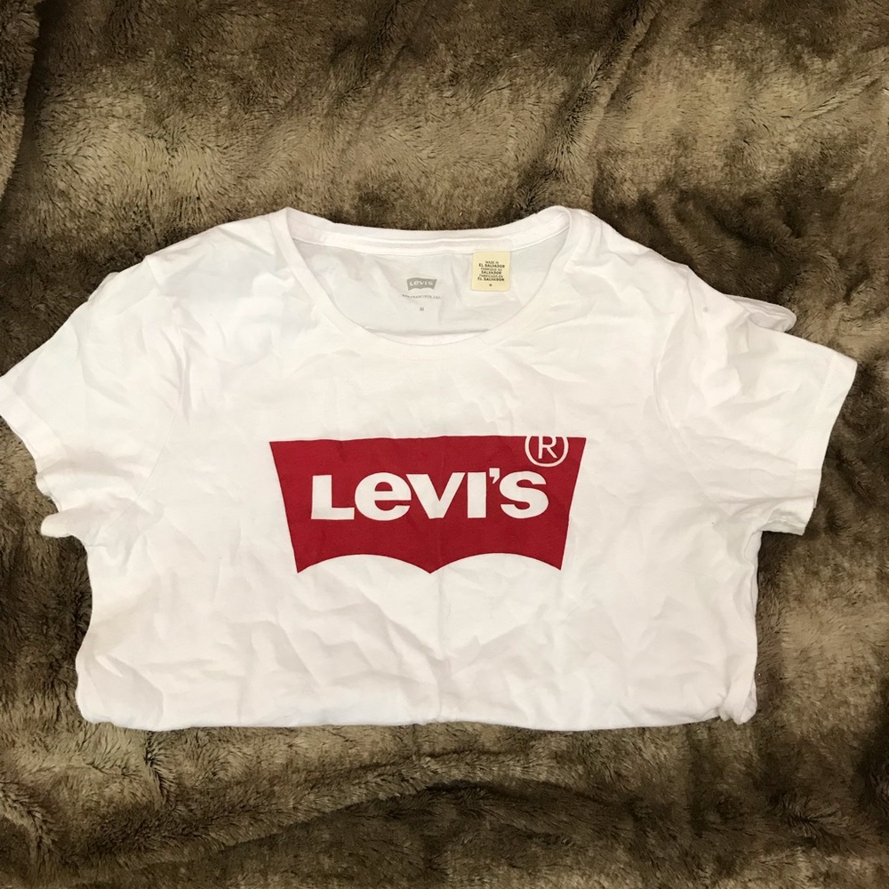 Levi T-Shirt